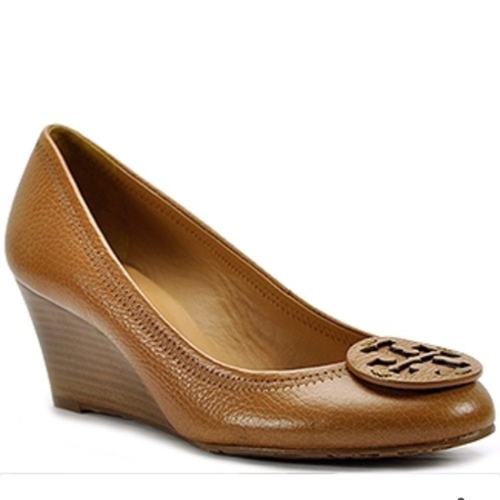Tory Burch Tan Leather Wedge Pumps with Logo Medallion